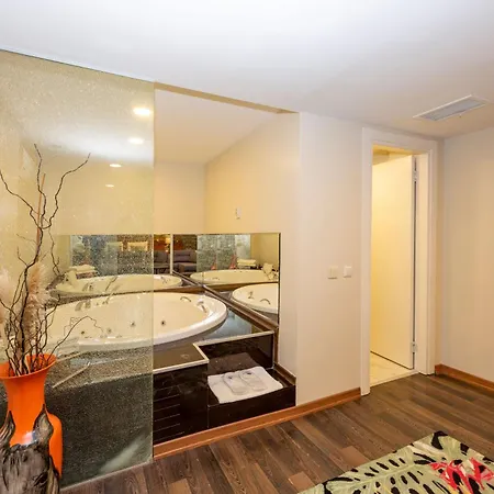 The Marions Suite Istanbul Special Category Номер фото