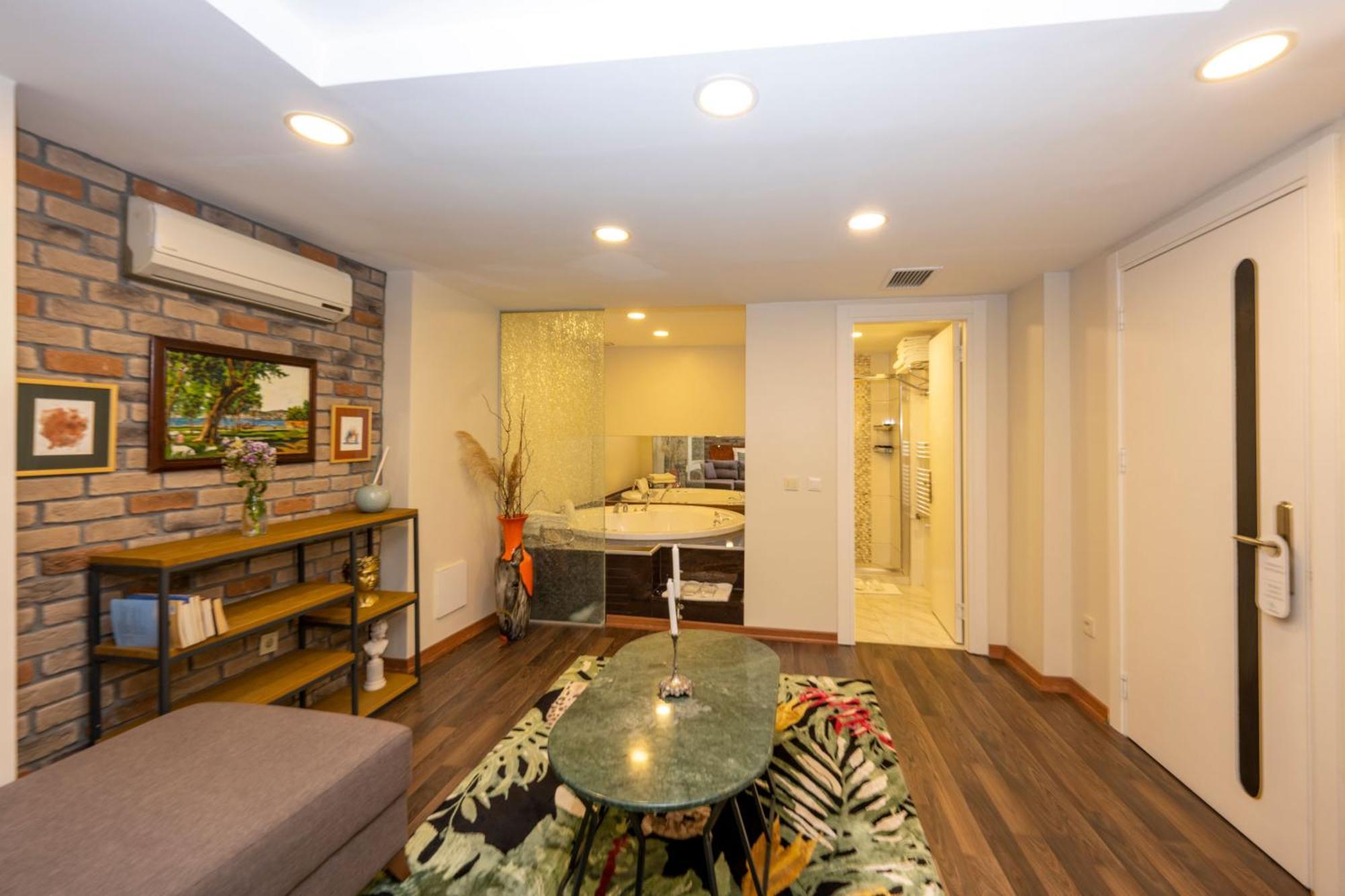 The Marions Special Category Istambul